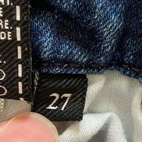 ⭐️ SOLD ⭐️ 7 For All Mankind Medium Blue The High Waist Ankle Skinny Distressed - Picture 6 of 7